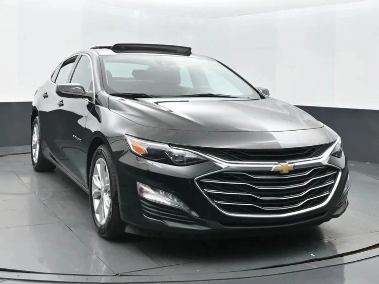 2023 Chevrolet Malibu - Image 2 of 12