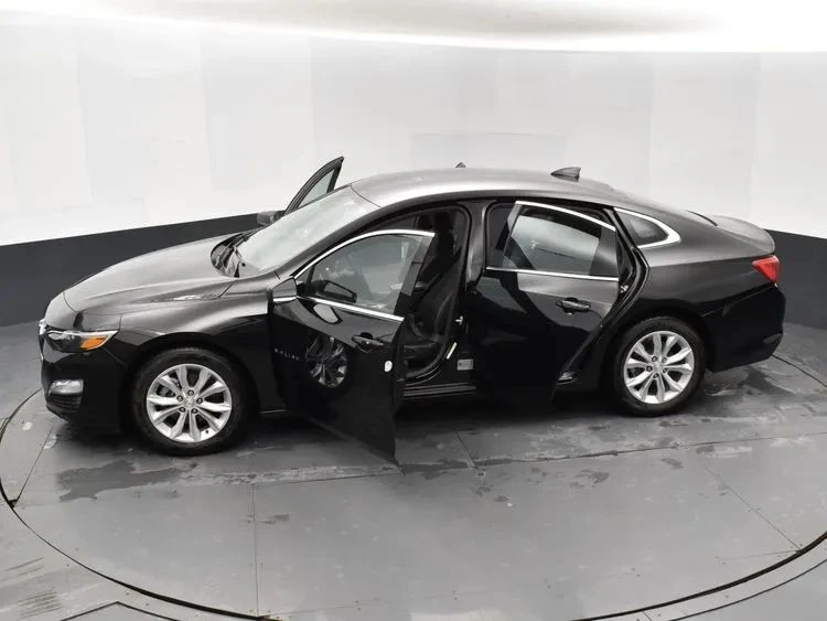 2023 Chevrolet Malibu - Image 7 of 12