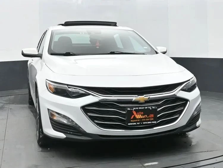 2023 Chevrolet Malibu - Image 3 of 12