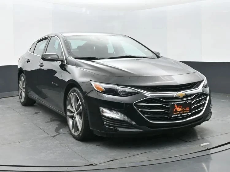 2023 Chevrolet Malibu - Image 2 of 12