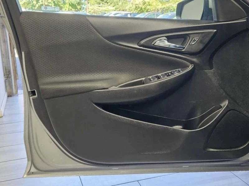 2023 Chevrolet Malibu - Image 10 of 12