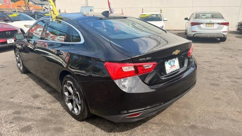 2023 Chevrolet Malibu - Image 5 of 12