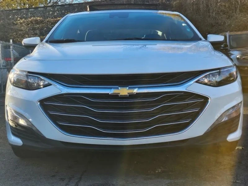 2023 Chevrolet Malibu - Image 2 of 12