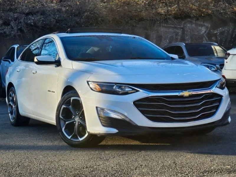 2023 Chevrolet Malibu - Image 4 of 12
