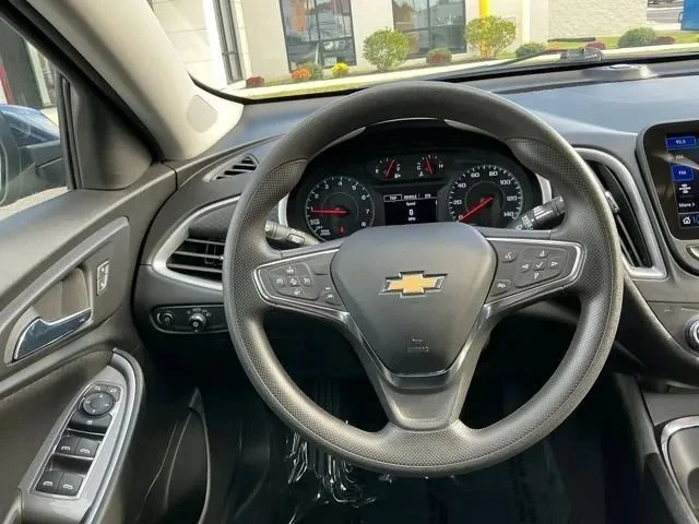 2023 Chevrolet Malibu - Image 8 of 12