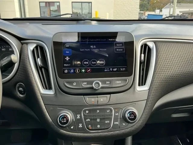 2023 Chevrolet Malibu - Image 9 of 12