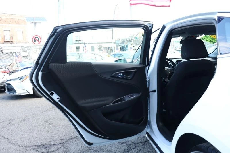 2023 Chevrolet Malibu - Image 10 of 12