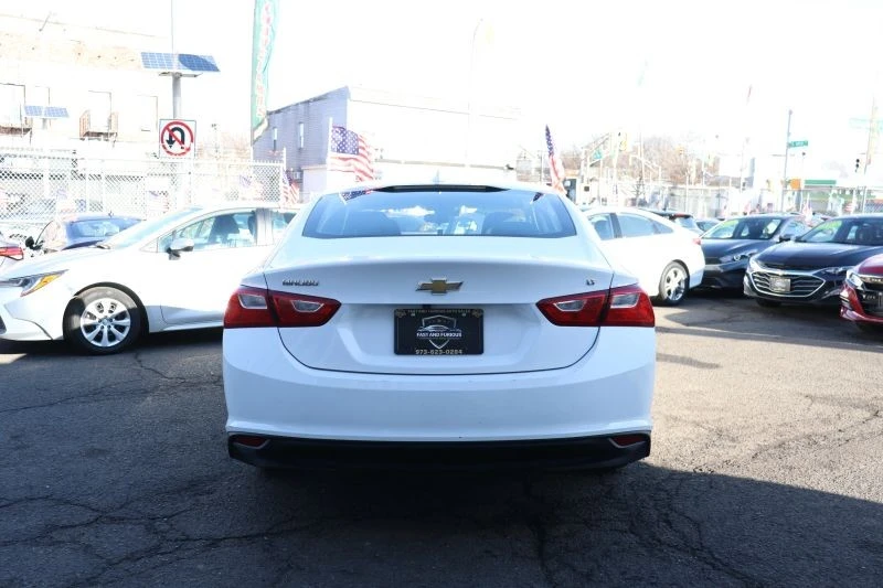 2023 Chevrolet Malibu - Image 6 of 12