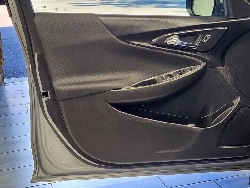 2023 Chevrolet Malibu - Image 10 of 12