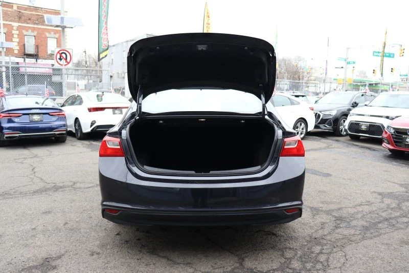 2023 Chevrolet Malibu - Image 7 of 12