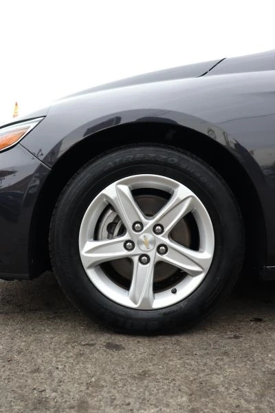 2023 Chevrolet Malibu - Image 8 of 12