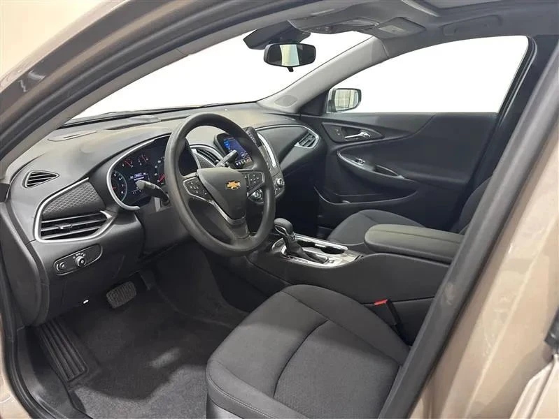 2023 Chevrolet Malibu - Image 9 of 12