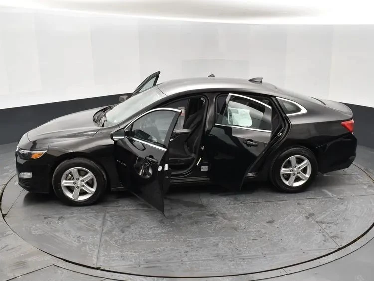 2023 Chevrolet Malibu - Image 7 of 12