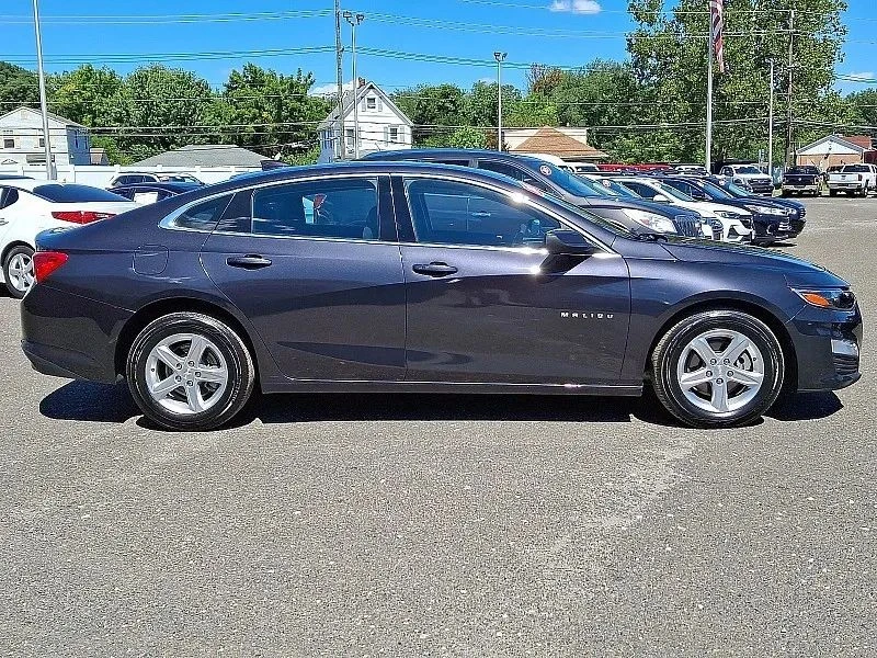 2023 Chevrolet Malibu - Image 8 of 12