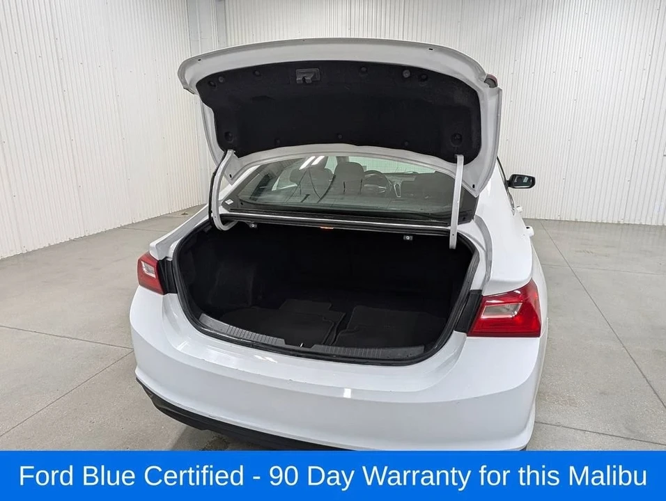 2023 Chevrolet Malibu - Image 7 of 10