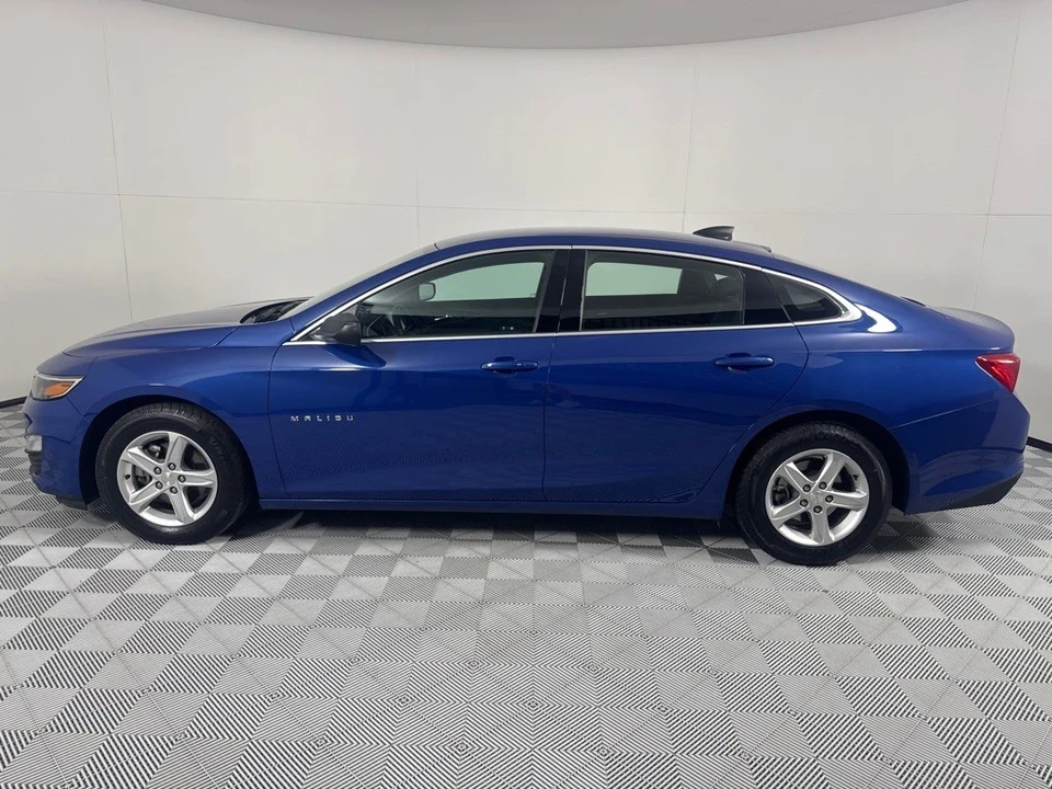 2023 Chevrolet Malibu - Image 8 of 12
