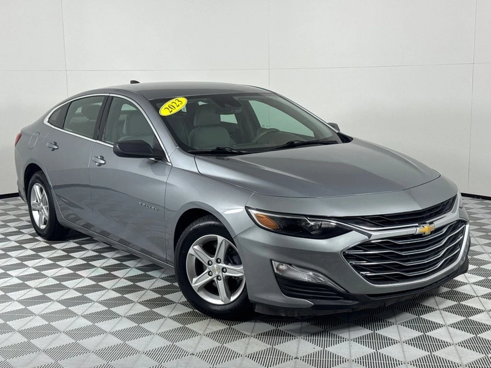 2023 Chevrolet Malibu - Image 2 of 12