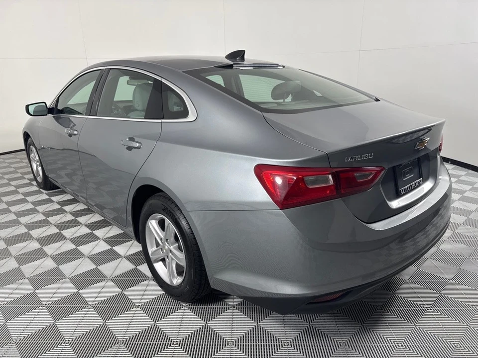 2023 Chevrolet Malibu - Image 8 of 12