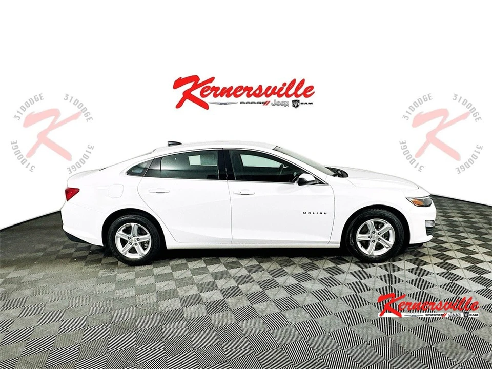 2023 Chevrolet Malibu - Image 9 of 12