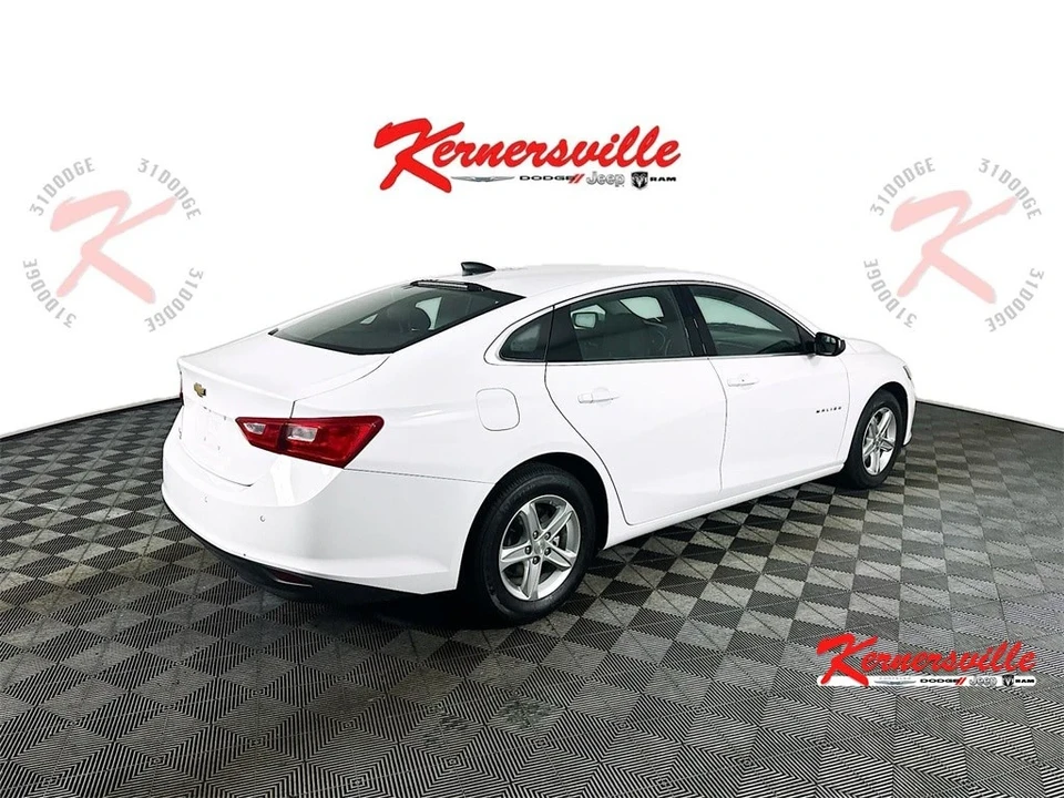 2023 Chevrolet Malibu - Image 7 of 21