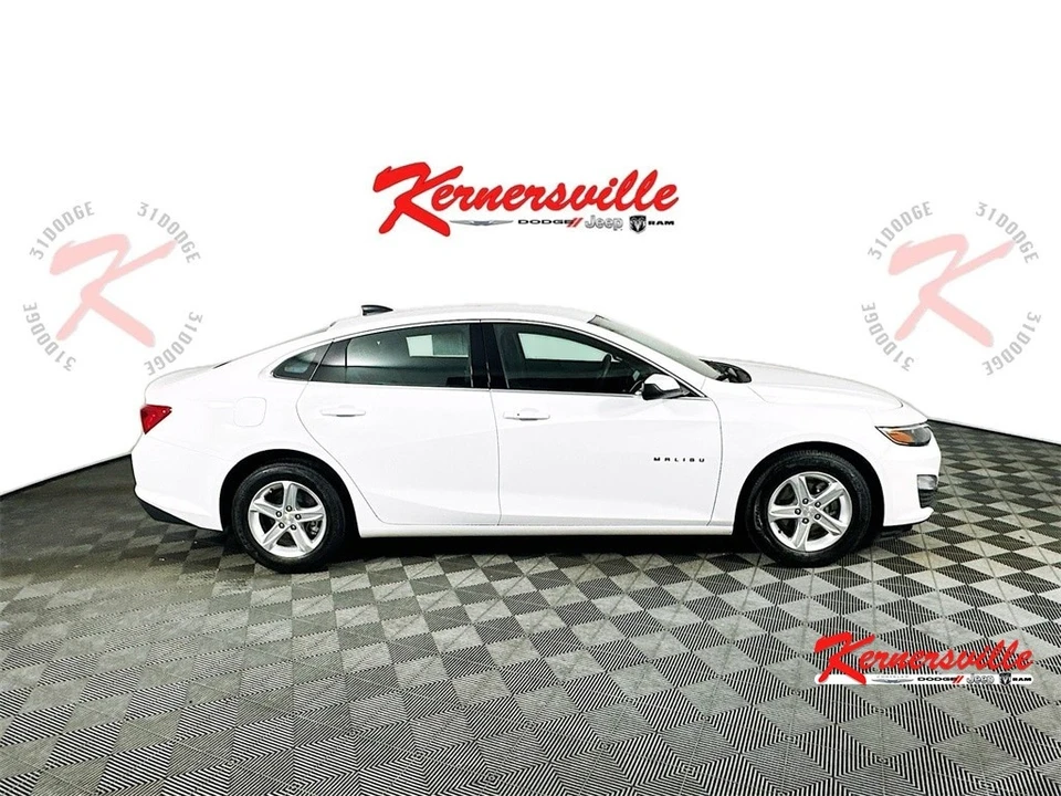 2023 Chevrolet Malibu - Image 9 of 21