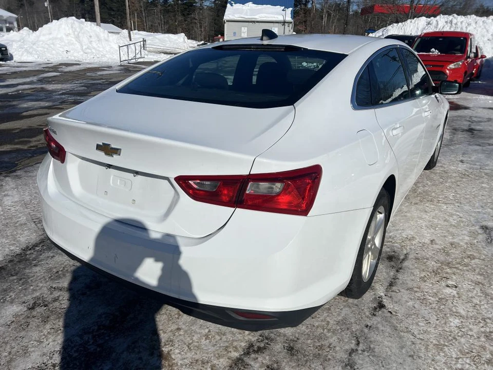 2023 Chevrolet Malibu - Image 8 of 12