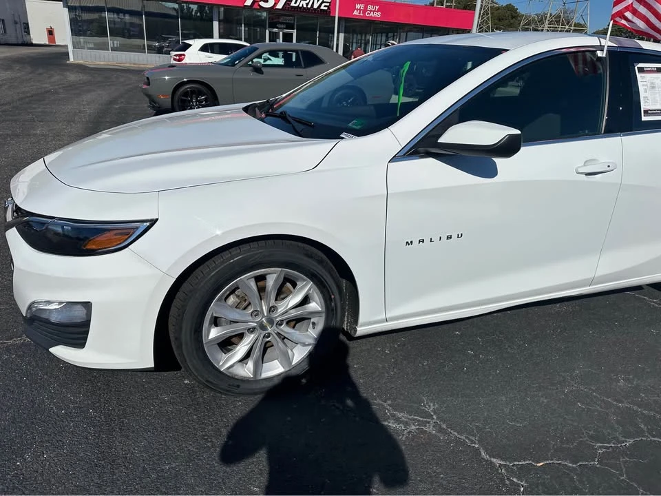 2023 Chevrolet Malibu - Image 5 of 12