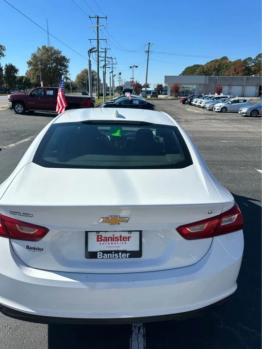2023 Chevrolet Malibu - Image 7 of 12