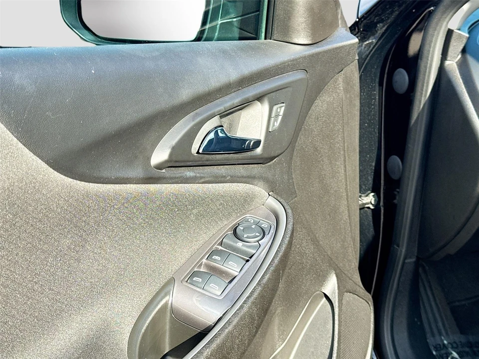 2023 Chevrolet Malibu - Image 15 of 21
