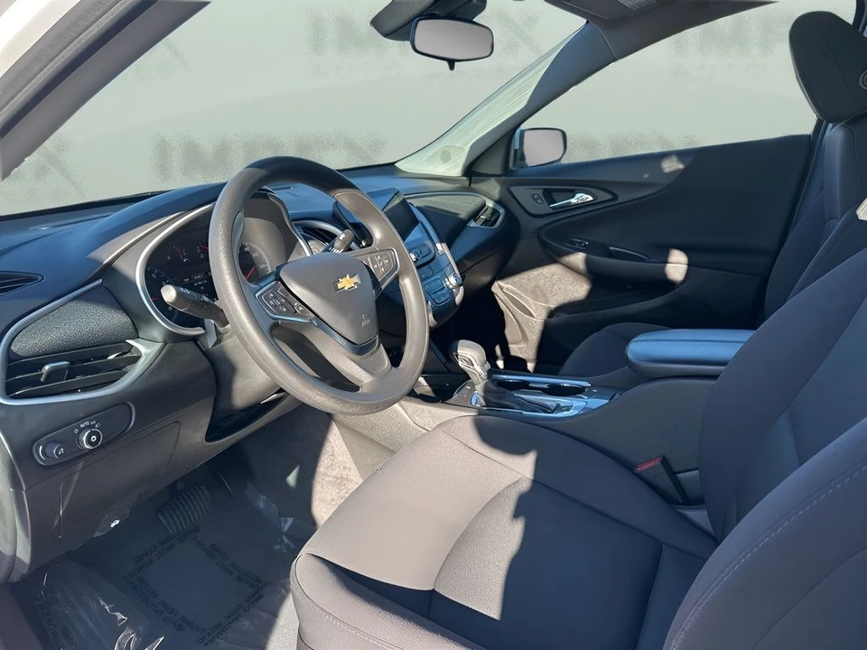 2023 Chevrolet Malibu - Image 9 of 12