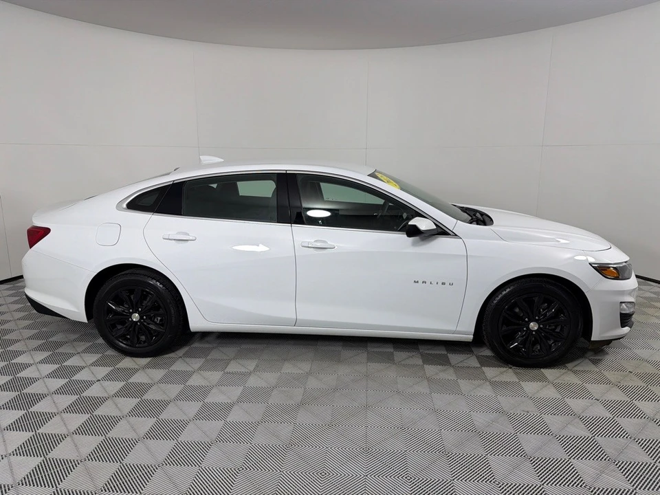 2023 Chevrolet Malibu - Image 4 of 12