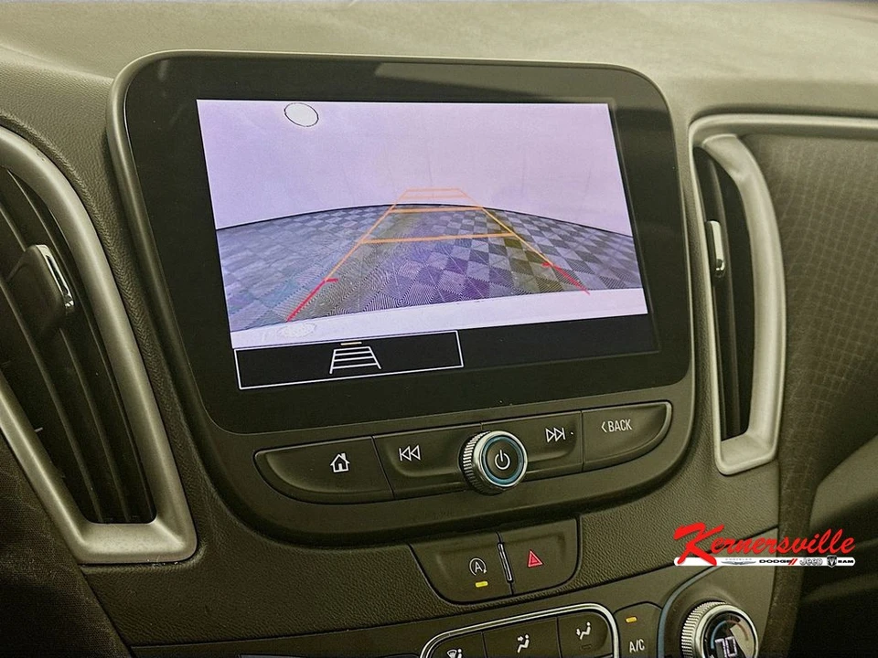 2023 Chevrolet Malibu - Image 20 of 21