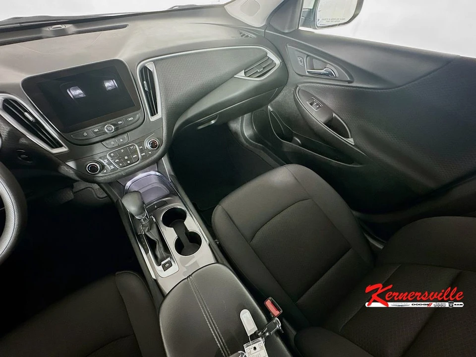 2023 Chevrolet Malibu - Image 11 of 21