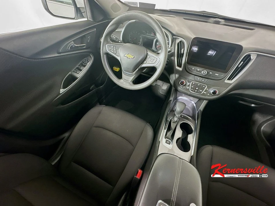 2023 Chevrolet Malibu - Image 9 of 21