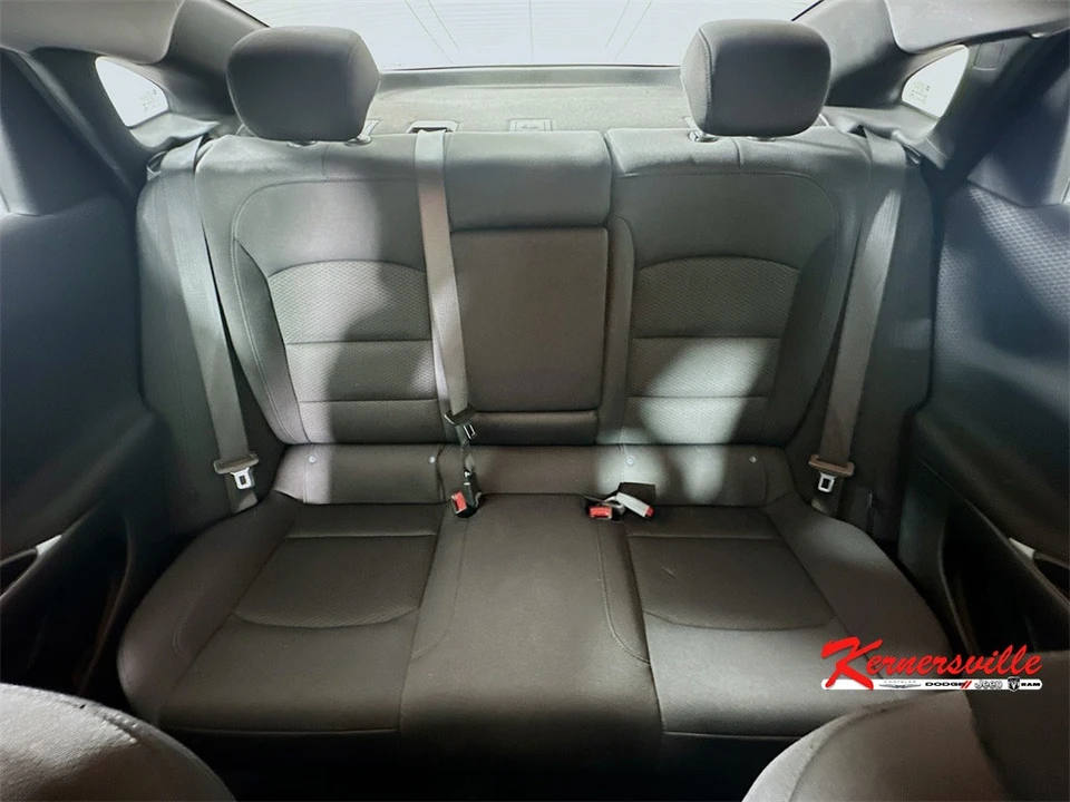 2023 Chevrolet Malibu - Image 13 of 21