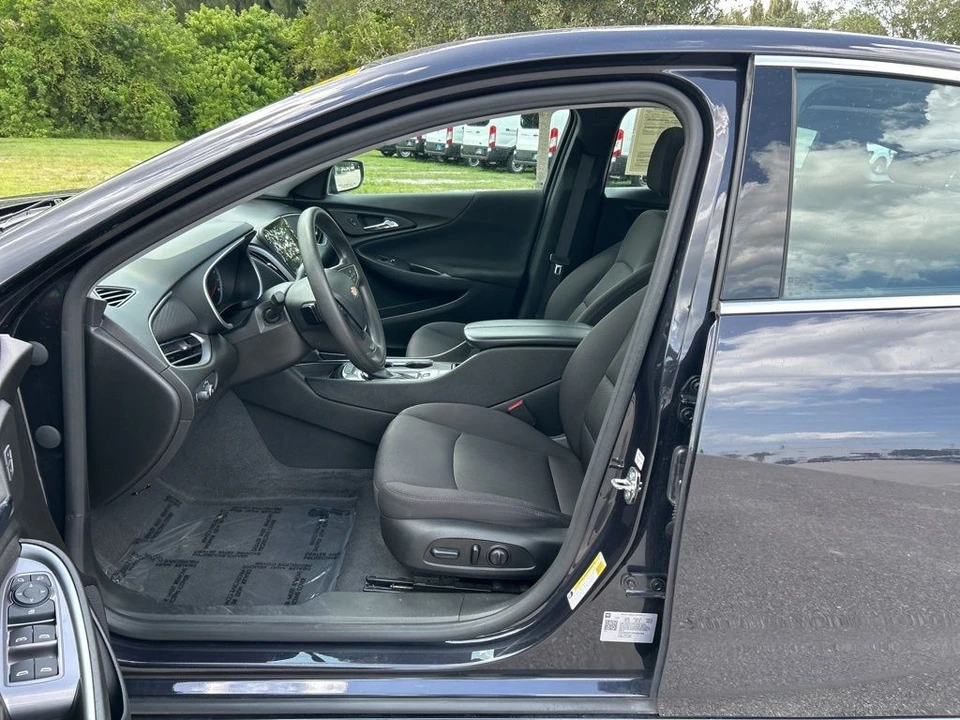 2023 Chevrolet Malibu - Image 9 of 12