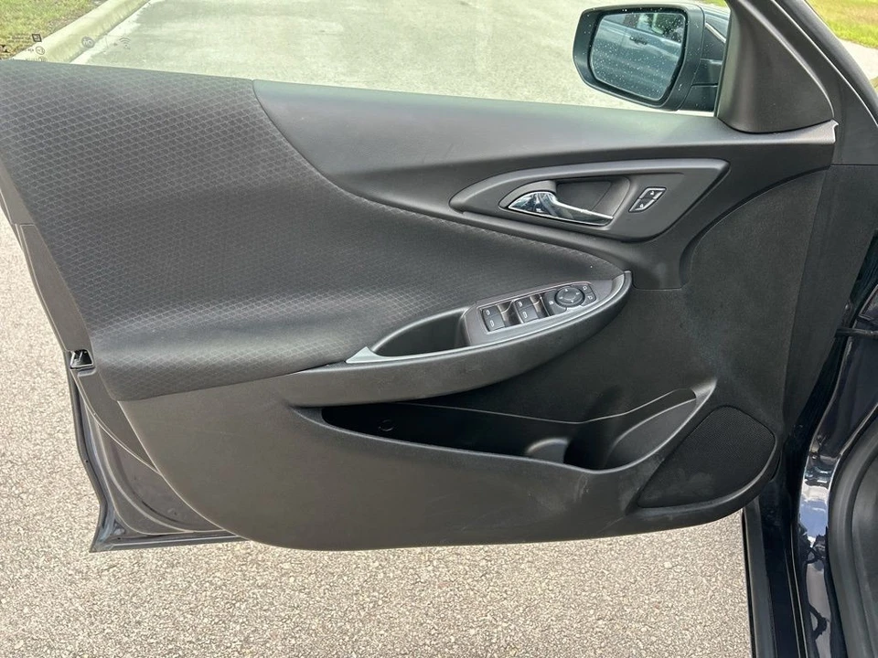 2023 Chevrolet Malibu - Image 11 of 12