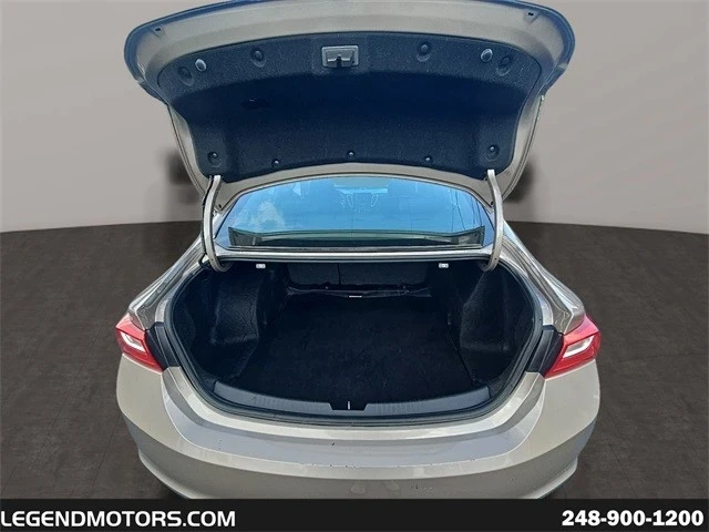 2023 Chevrolet Malibu - Image 15 of 21