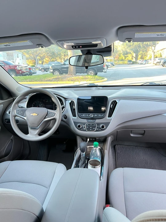 2023 Chevrolet Malibu - Image 9 of 10