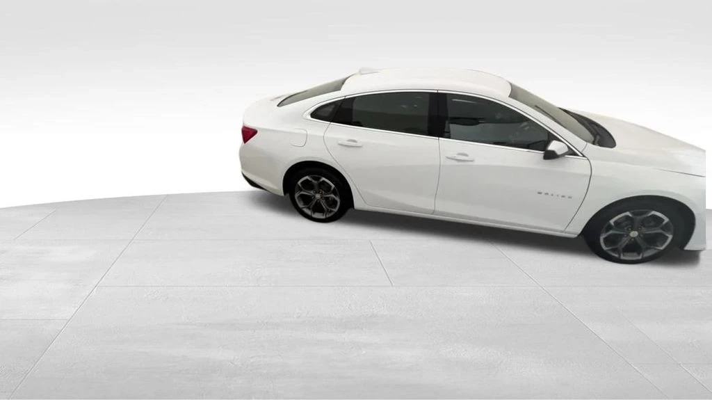 2023 Chevrolet Malibu - Image 9 of 12