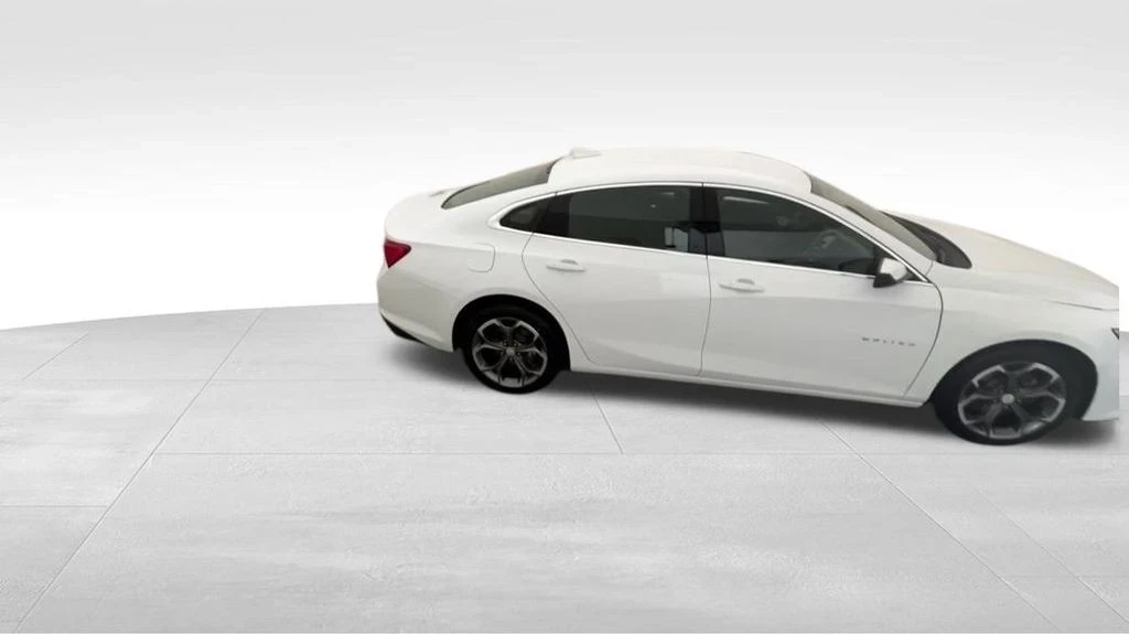 2023 Chevrolet Malibu - Image 2 of 12