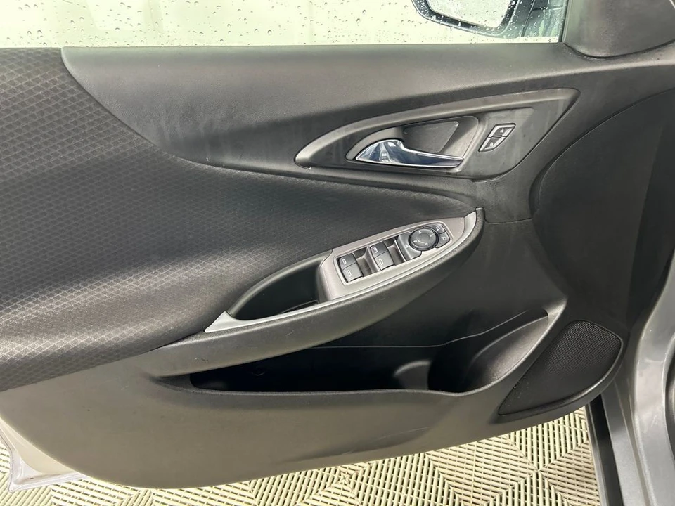 2023 Chevrolet Malibu - Image 11 of 12