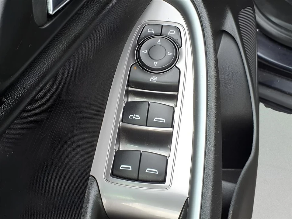 2023 Chevrolet Malibu - Image 6 of 21