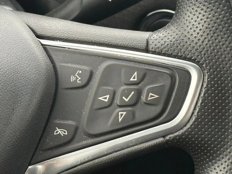 2023 Chevrolet Malibu - Image 14 of 21