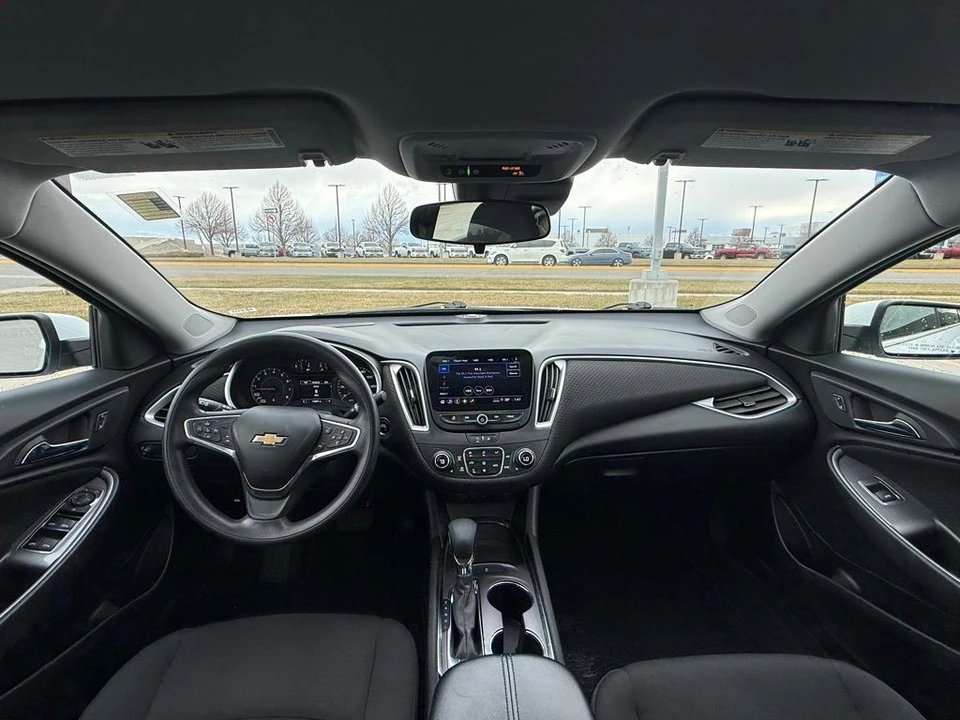 2023 Chevrolet Malibu - Image 18 of 21