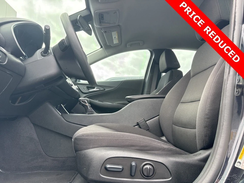2023 Chevrolet Malibu - Image 2 of 12