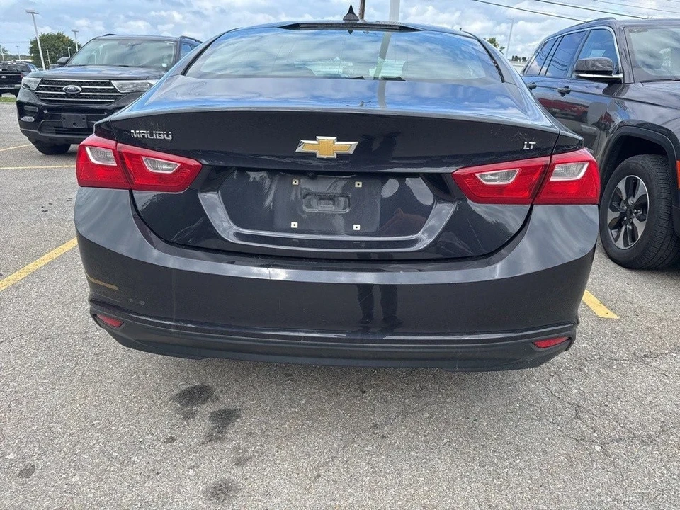 2023 Chevrolet Malibu - Image 9 of 12