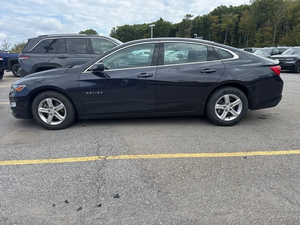 2023 Chevrolet Malibu - Image 7 of 12