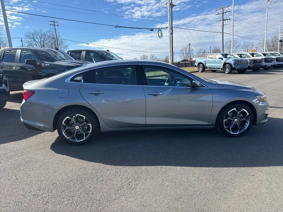 2023 Chevrolet Malibu - Image 6 of 12