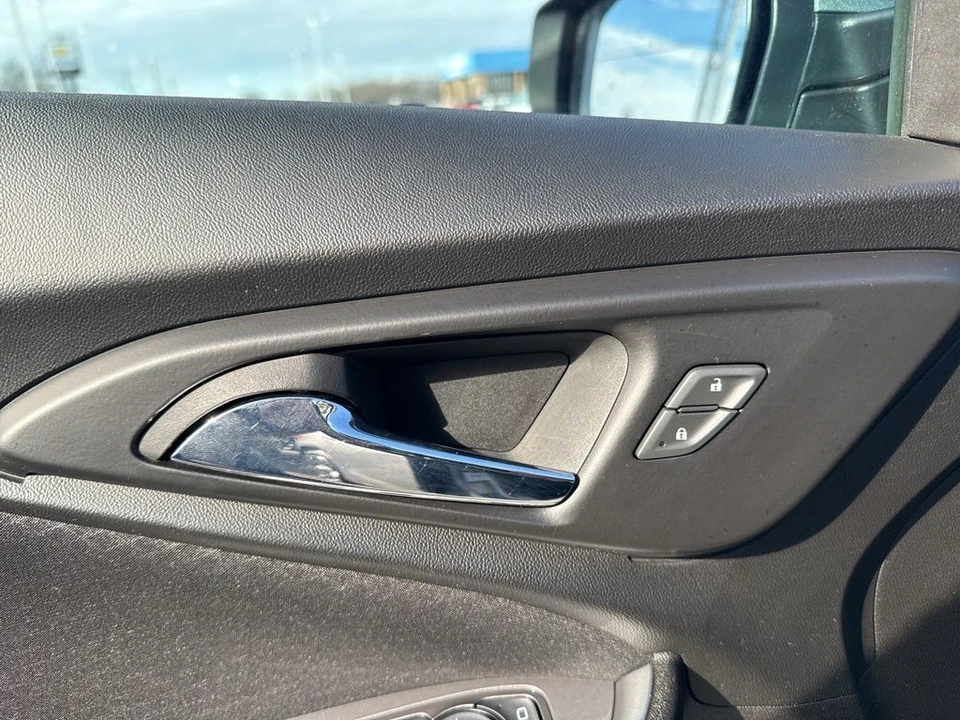 2023 Chevrolet Malibu - Image 11 of 12
